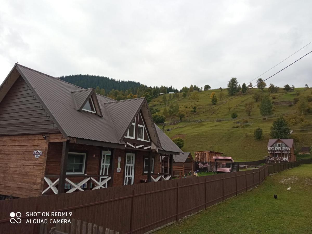"Файна Хата" Synevyrsʼka Polyana Exterior foto